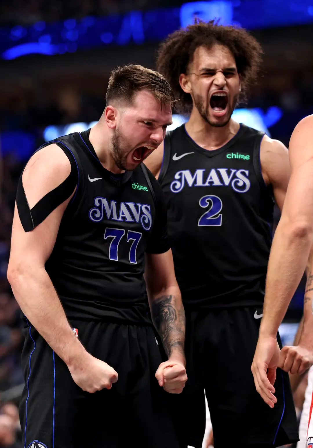 关于波兰男篮强势湖人B队，巴恩斯统治全场的信息