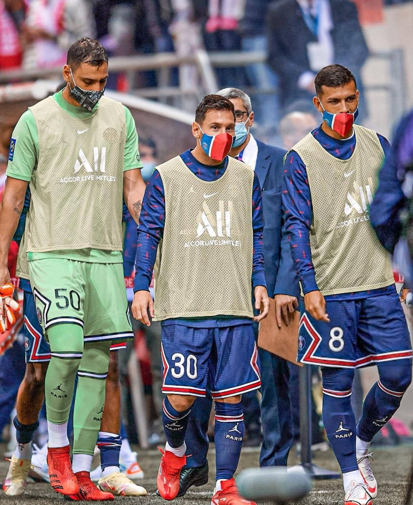 包含兰斯队客场不敌对手，挫败多少球迷的词条