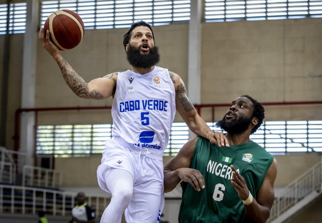 包含法国男篮绝杀尼日利亚男篮，米尔萨普制霸全场的词条