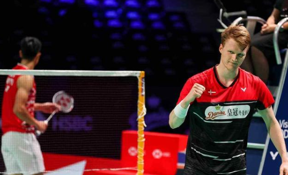 丹麦队翻盘德国队,马琳统治全场 丹麦队翻盘德国队,马琳统治全场