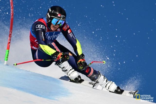 瑞典选手勇夺滑雪板项目银牌 瑞典选手勇夺滑雪板项目银牌
