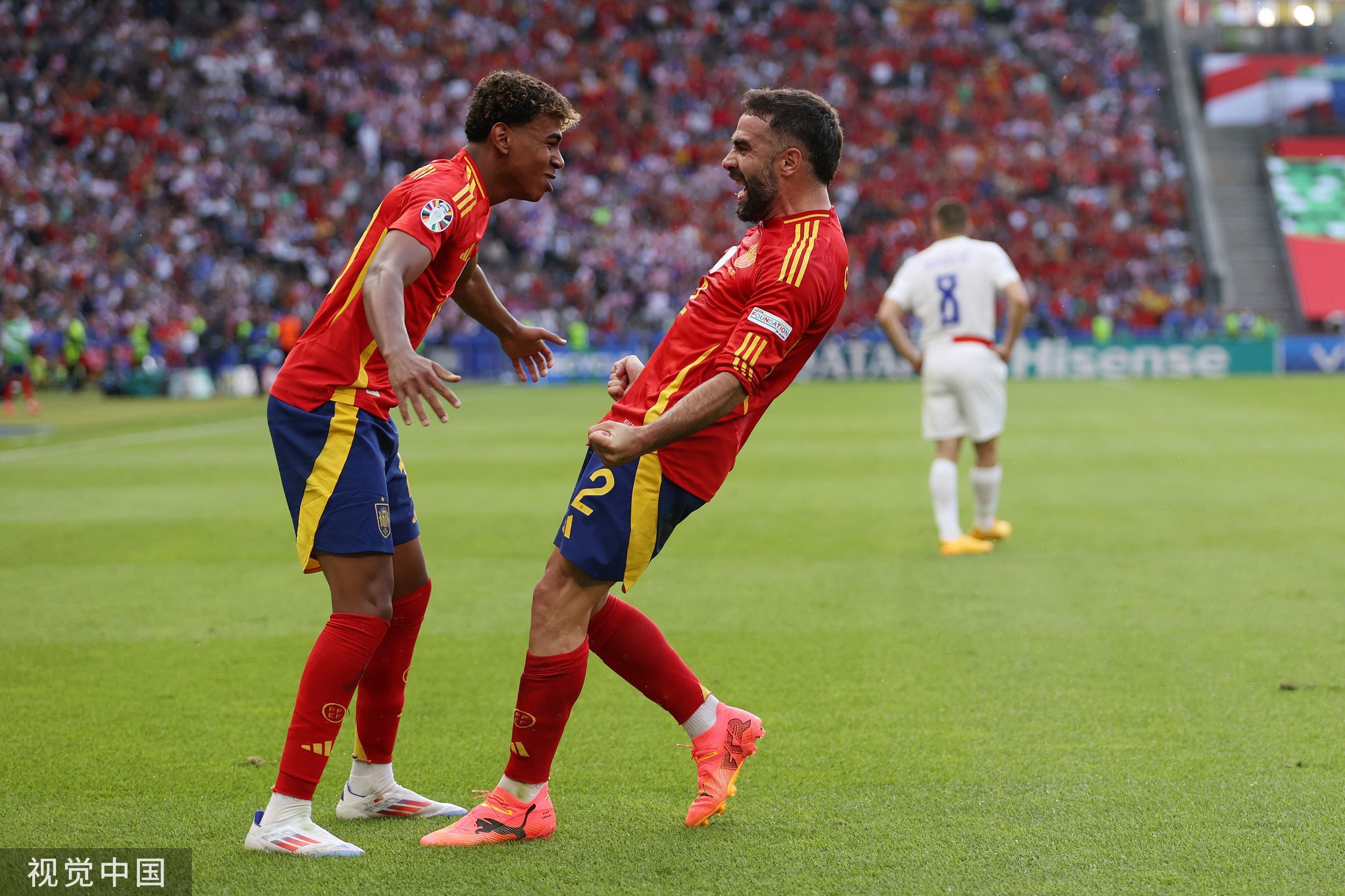 西班牙击败乌克兰，小组领跑稳固的简单介绍