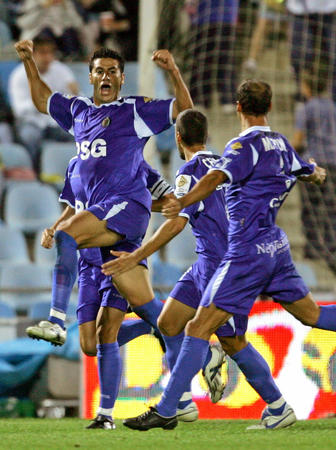 瓦伦西亚客场击败赫塔菲，保持排名不败的简单介绍