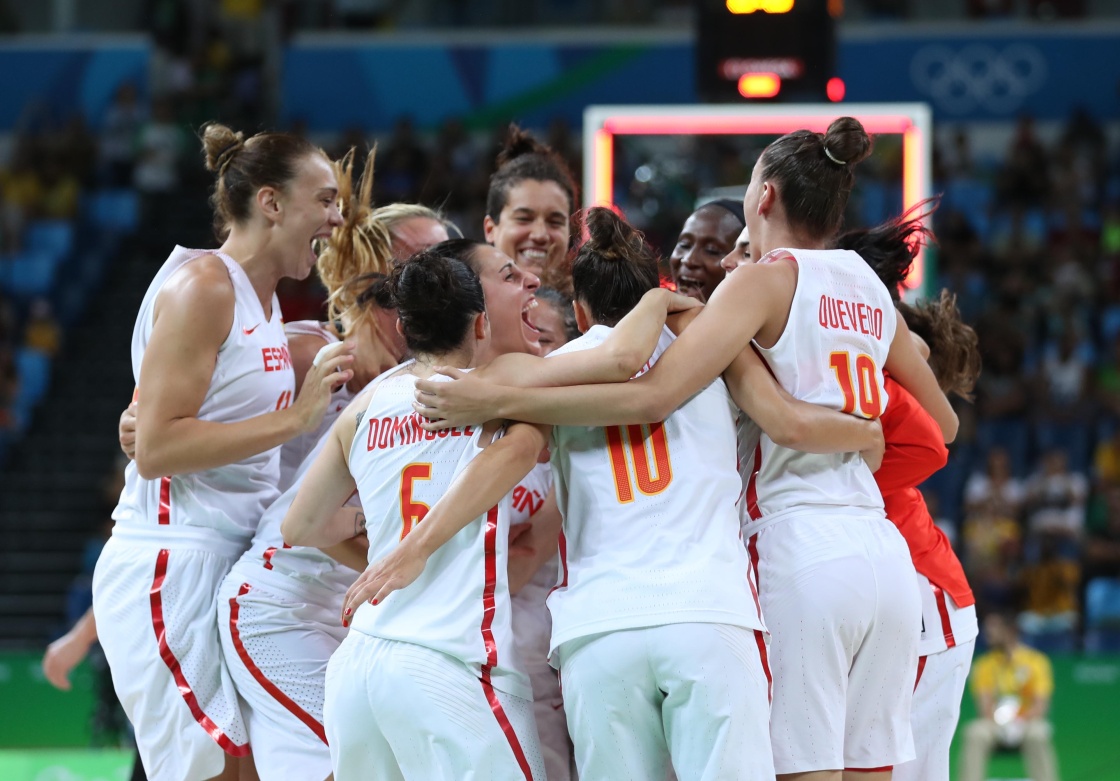 塞尔维亚逆袭晋级，冲刺前列的简单介绍