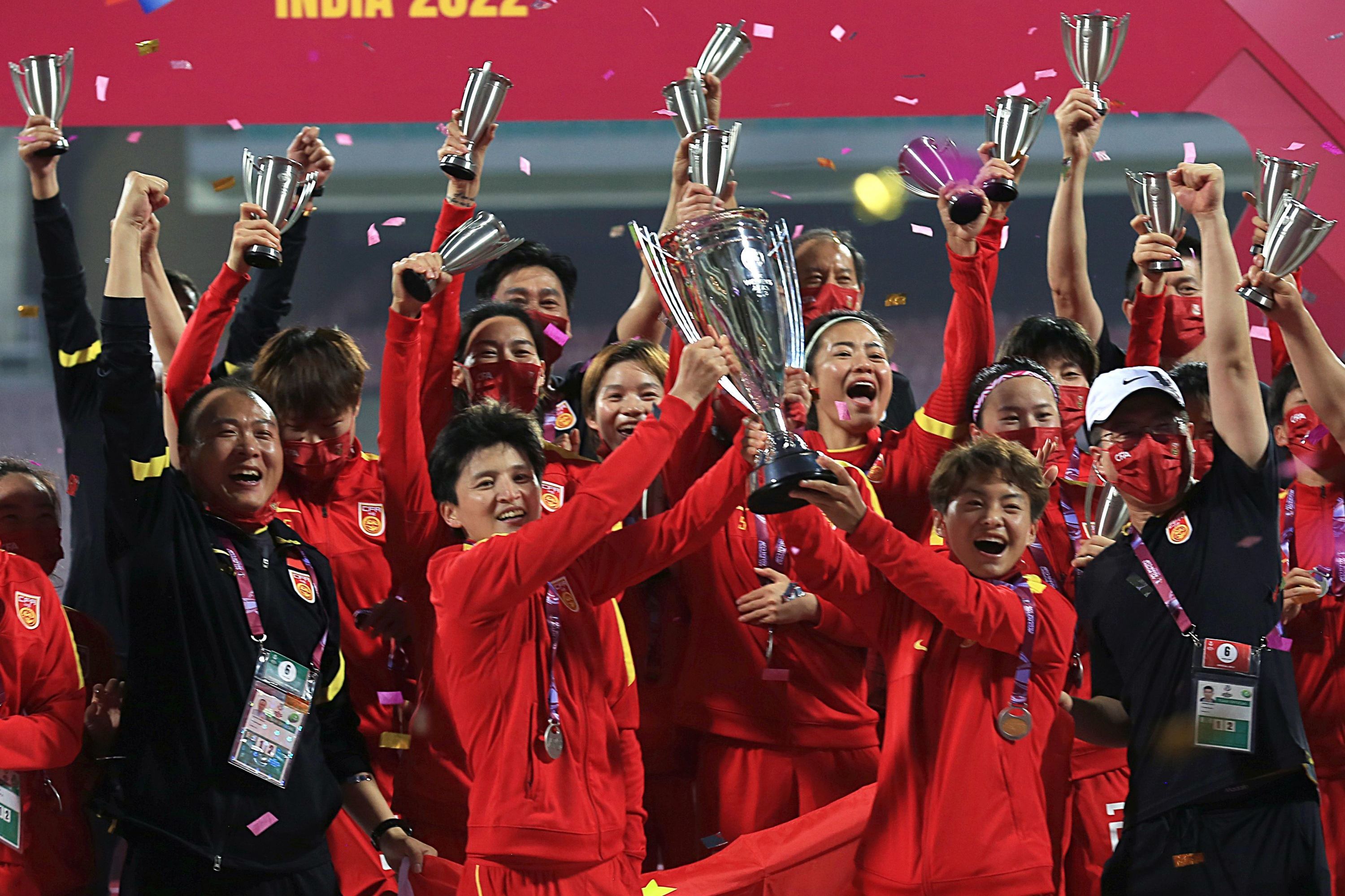 中国队在足球赛事中大获全胜 中国队在足球赛事中大获全胜