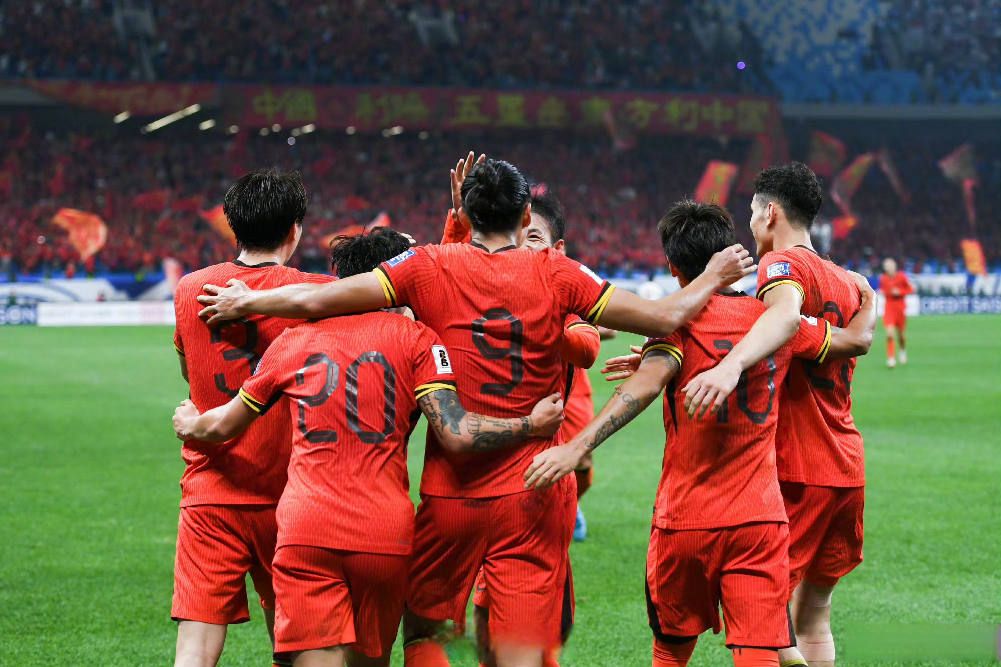 中国职业足球赛事实力对决纷呈的简单介绍 中国职业足球赛事实力对决纷呈的简单介绍