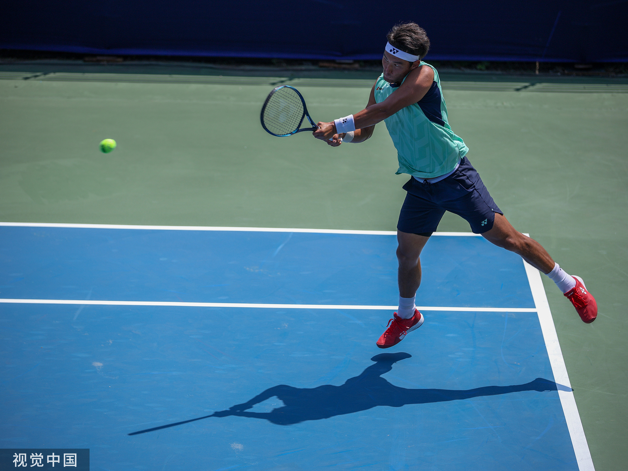 包含顶尖球员的表现成为赛场亮点的词条 包含顶尖球员的表现成为赛场亮点的词条