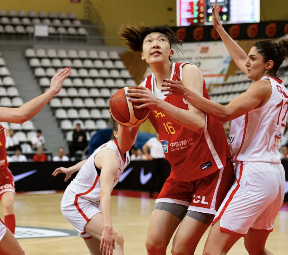 韩国球员创造历史，取得胜利晋级八强