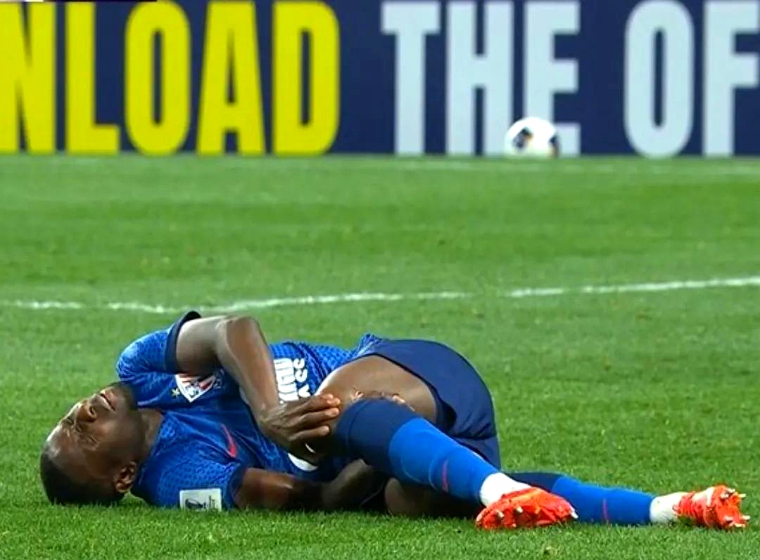 关于佛罗伦萨后卫遭遇伤病困扰,球队防线不稳的信息 关于佛罗伦萨后卫遭遇伤病困扰,球队防线不稳的信息