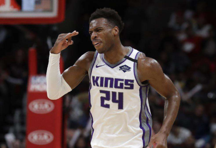 关于诺里奇主场告捷，豪取三分！的信息