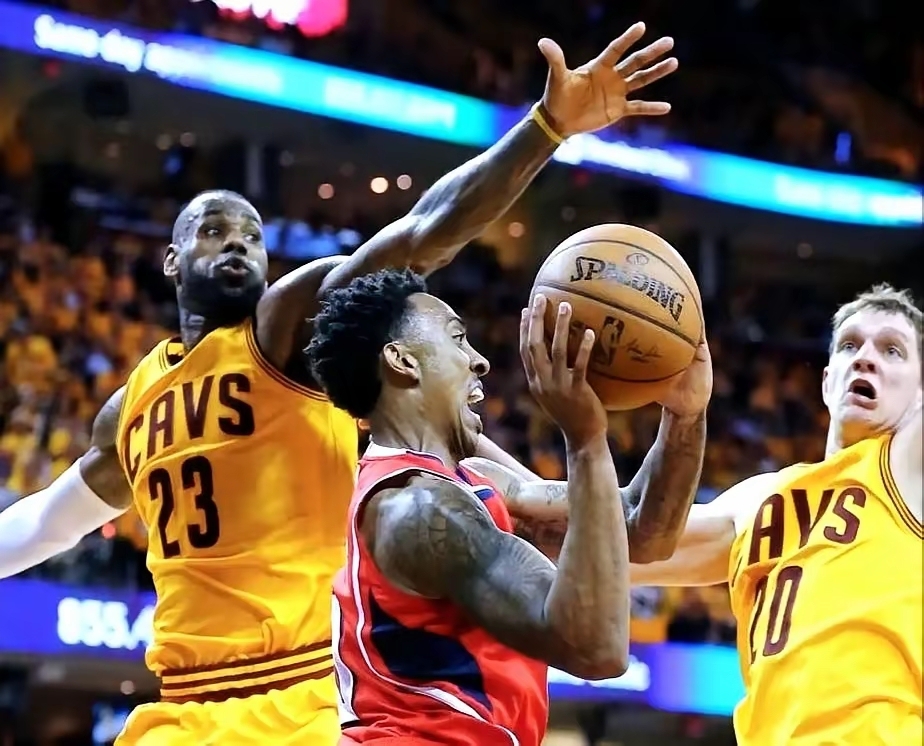 猛龙横扫太阳，德罗赞扛起全队