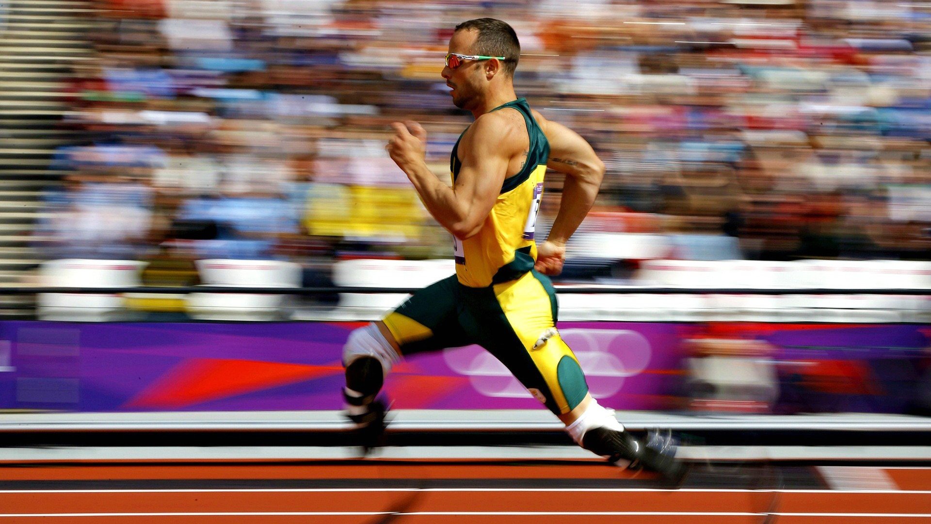 赛道与球场，英格拉姆的稳定哲学如何诠释F1年度争冠之夜